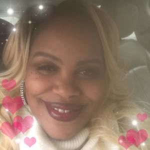 Meet your Posher, Ronae